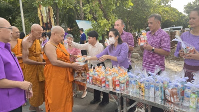ร่วมพิธีทำบุญตักบาตรถวายพระราชกุศล ... พารามิเตอร์รูปภาพ 1