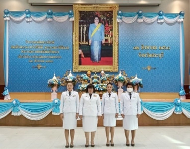 พิธีเจริญพระพุทธมนตร์และทำบุญตักบาตรถวายพระราชกุศล ... พารามิเตอร์รูปภาพ 1