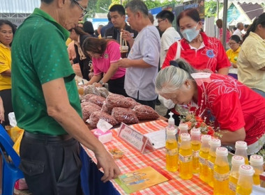 ร่วมโครงการ ”หน่วยบำบัดทุกข์ บำรุงสุข ... พารามิเตอร์รูปภาพ 15