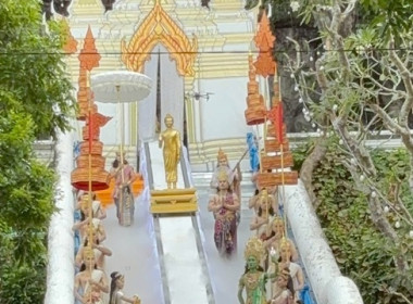 ร่วมงานประเพณีตักบาตรข้าวต้มลูกโยน จังหวัดสระบุรี ประจำปี ... พารามิเตอร์รูปภาพ 5