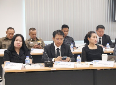ร่วมประชุมคณะกรมการจังหวัด หัวหน้าส่วนราชการ ... พารามิเตอร์รูปภาพ 14