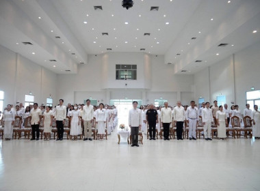 ร่วมพิธีเจริญพระพุทธมนต์และพิธีทำบุญตักบาตรถวายพระราชกุศล ... พารามิเตอร์รูปภาพ 8