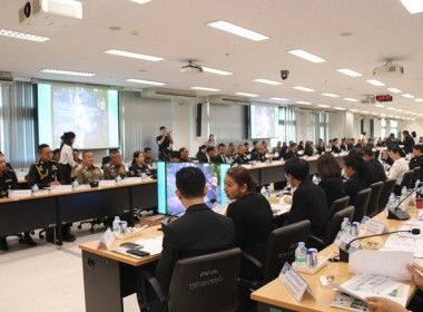 ร่วมประชุมคณะกรมการจังหวัด หัวหน้าส่วนราชการ ... พารามิเตอร์รูปภาพ 13