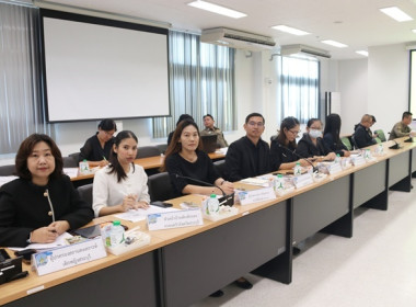 ร่วมประชุมคณะกรมการจังหวัด หัวหน้าส่วนราชการ ... พารามิเตอร์รูปภาพ 15
