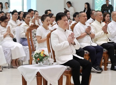 ร่วมพิธีทำบุญตักบาตรถวายพระราชกุศล ... พารามิเตอร์รูปภาพ 5