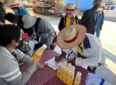 ร่วมจัดกิจกรรมงานวันถ่ายทอดเทคโนโลยีเพื่อเริ่มต้นฤดูกาลผลิตใหม่ (Field Day) ปี 2566 ศพก.โคกสะอาด อ.หนองแซง ... พารามิเตอร์รูปภาพ 2