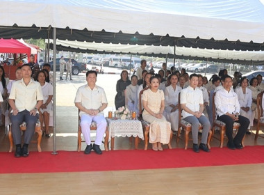 ร่วมพิธีบวงสรวงศาลหลักเมือง ในพิธีเปิดงาน ... พารามิเตอร์รูปภาพ 2