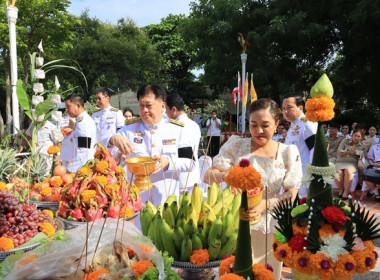 ร่วมพิธีบวงสรวงดวงพระวิญญาณสมเด็จพระเจ้าทรงธรรมและสิ่งศักดิ์สิทธิ์ งานประเพณีตักบาตรดอกเข้าพรรษา และถวายเทียนพรรษาพระราชทาน จังหวัดสระบุรี ประจำปี 2569 ... พารามิเตอร์รูปภาพ 9