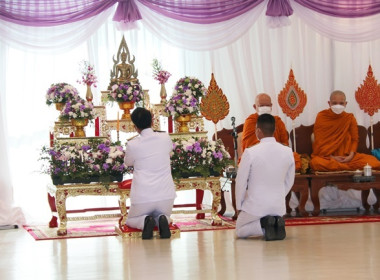 ร่วมพิธีทำบุญตักบาตรพระสงฆ์และสามเณรปล่อยพันธุ์สัตว์น้ำ ... พารามิเตอร์รูปภาพ 16