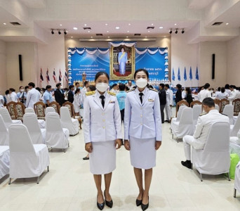 (ภาคค่ำ) ร่วมพิธีถวายเครื่องราชสักการะและวางพานพุ่ม ... พารามิเตอร์รูปภาพ 1