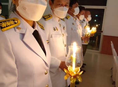(ภาคค่ำ) ร่วมพิธีถวายเครื่องราชสักการะและวางพานพุ่ม ... พารามิเตอร์รูปภาพ 9