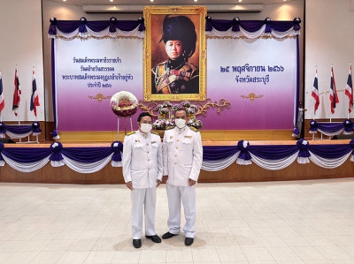 ร่วมพิธีสวดพระพุทธมนต์และพิธีทำบุญตักบาตรถวายพระราชกุศล ... พารามิเตอร์รูปภาพ 1