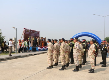 ร่วมพิธีปล่อยแถวตำรวจในการรักษาความปลอดภัยในชีวิตและทรัพย์สินและอำนวยความสะดวกการจราจรให้กับประชาชนและเปิดศูนย์ป้องกันอุบัติเหตุเทศกาลสงกรานต์ พ.ศ.2567 จังหวัดสระบุรี ... พารามิเตอร์รูปภาพ 14