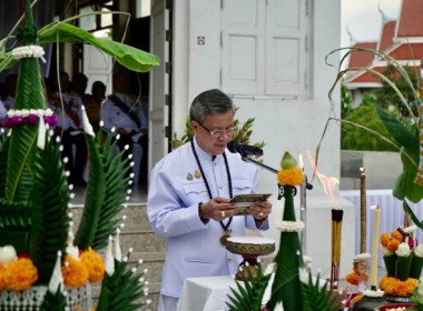 พิธีจัดทำน้ำพระพุทธมนต์ศักดิ์สิทธิ์ เนื่องในโอกาสปีมหามงคล ... พารามิเตอร์รูปภาพ 16