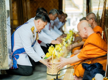 ร่วมพิธีเวียนเทียนสมโภชน้ำพระพุทธมนต์ศักดิ์สิทธิ์ ... พารามิเตอร์รูปภาพ 31