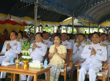 ร่วมพิธีบวงสรวงดวงพระวิญญาณสมเด็จพระเจ้าทรงธรรมและสิ่งศักดิ์สิทธิ์งานประเพณีตักบาตรดอกเข้าพรรษาและถวายเทียนพระราชทาน จังหวัดสระบุรี ประจำปี 2567 ... พารามิเตอร์รูปภาพ 2