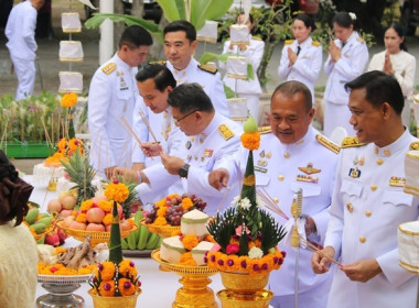 ร่วมพิธีบวงสรวงดวงพระวิญญาณสมเด็จพระเจ้าทรงธรรมและสิ่งศักดิ์สิทธิ์งานประเพณีตักบาตรดอกเข้าพรรษาและถวายเทียนพระราชทาน จังหวัดสระบุรี ประจำปี 2567 ... พารามิเตอร์รูปภาพ 5