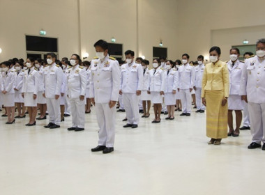 ร่วมพิธีวางพวงมาลา ในกิจกรรมน้อมรำลึกในพระมหากรุณาธิคุณ ... พารามิเตอร์รูปภาพ 6