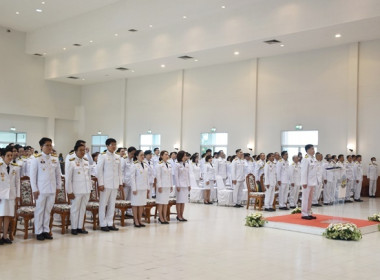 ร่วมงานพิธีวางพานพุ่มดอกไม้สด เนื่องในวันพระบิดาแห่งฝนหลวง ... พารามิเตอร์รูปภาพ 7