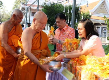 ร่วมพิธีเจริญพระพุทธมนต์และพิธีทำบุญตักบาตรถวายพระราชกุศล ... พารามิเตอร์รูปภาพ 5