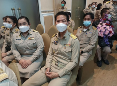 มอบช่อดอกไม้แสดงความยินดีกับ นายประยูร อินสกุล ... พารามิเตอร์รูปภาพ 2